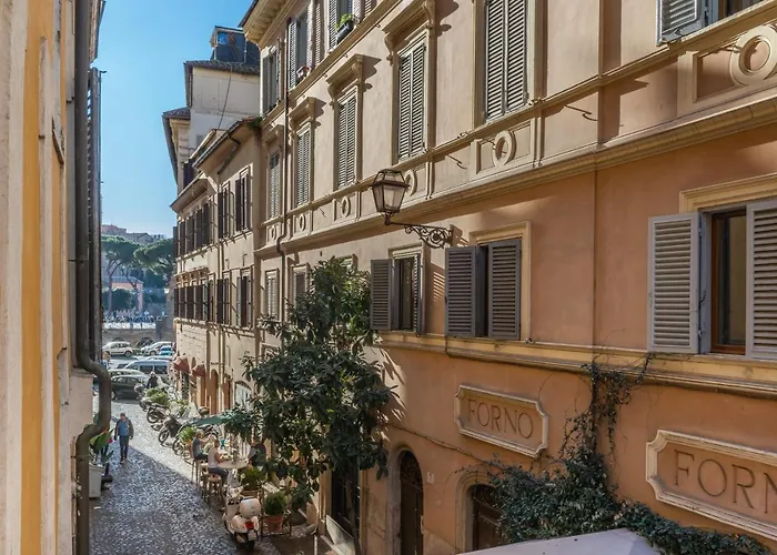 Lovely Spacious Near The Colosseum Apartament