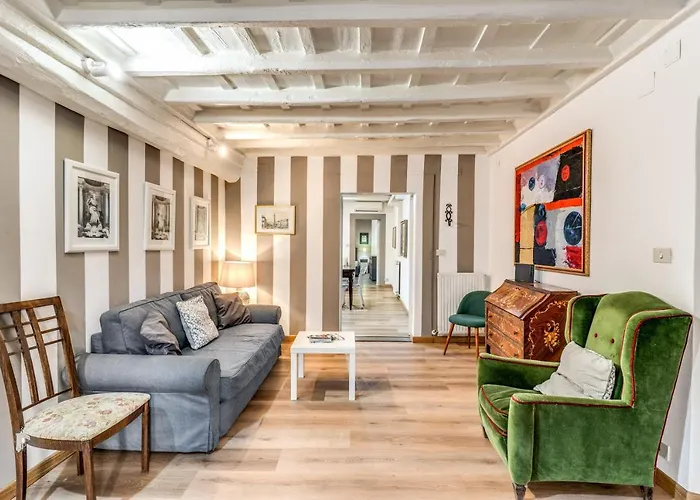 Lovely Spacious Near The Colosseum * Rome