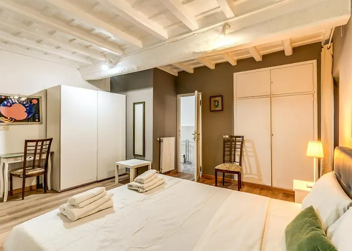 Lovely Spacious Near The Colosseum * Rome
