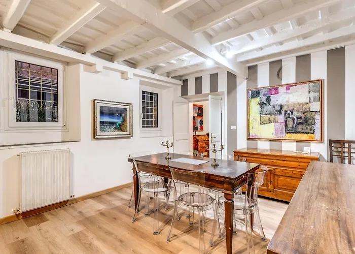 Lovely Spacious Near The Colosseum Rzym