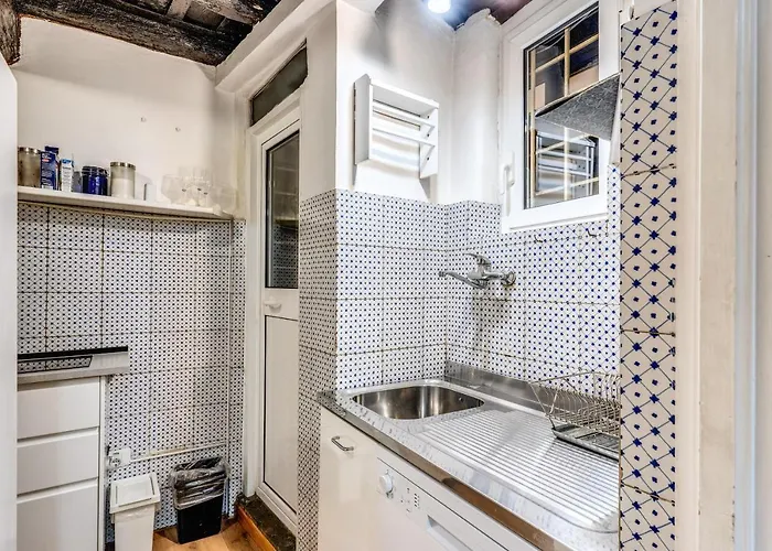 Lovely Spacious Near The Colosseum Appartement *